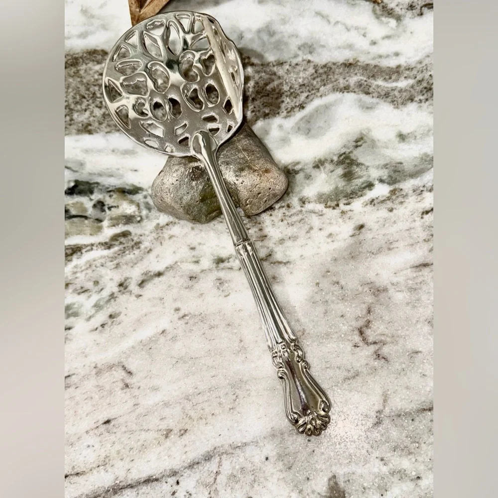 Elegance Silver Cranberry Silverplate Serving Utensil